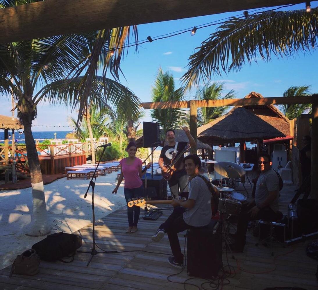The Diving Lodge Downtown Puerto Morelos Eksteriør billede