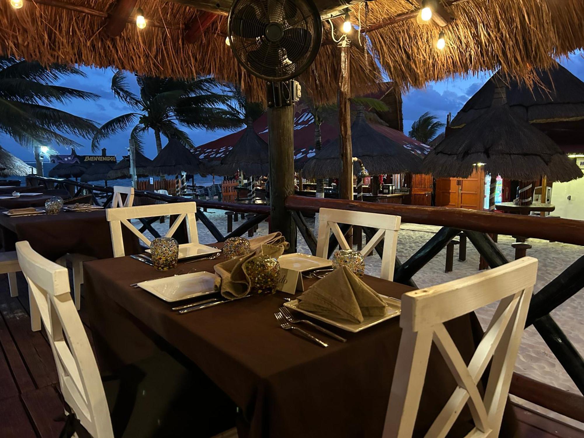 The Diving Lodge Downtown Puerto Morelos Eksteriør billede